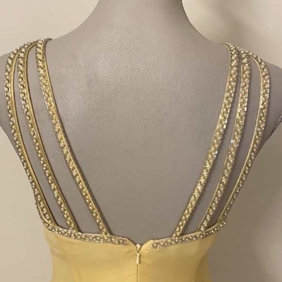 Flirty yellow Nadine cocktail dress fully beaded bodice with 3 spaghetti straps - Picture 5 of 14
